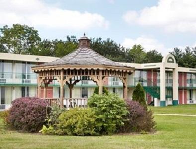 Macomb Inn ภายนอก รูปภาพ