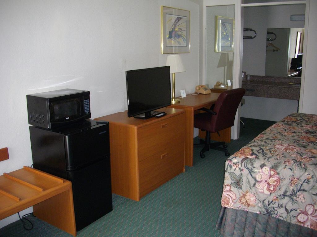 Macomb Inn ห้อง รูปภาพ