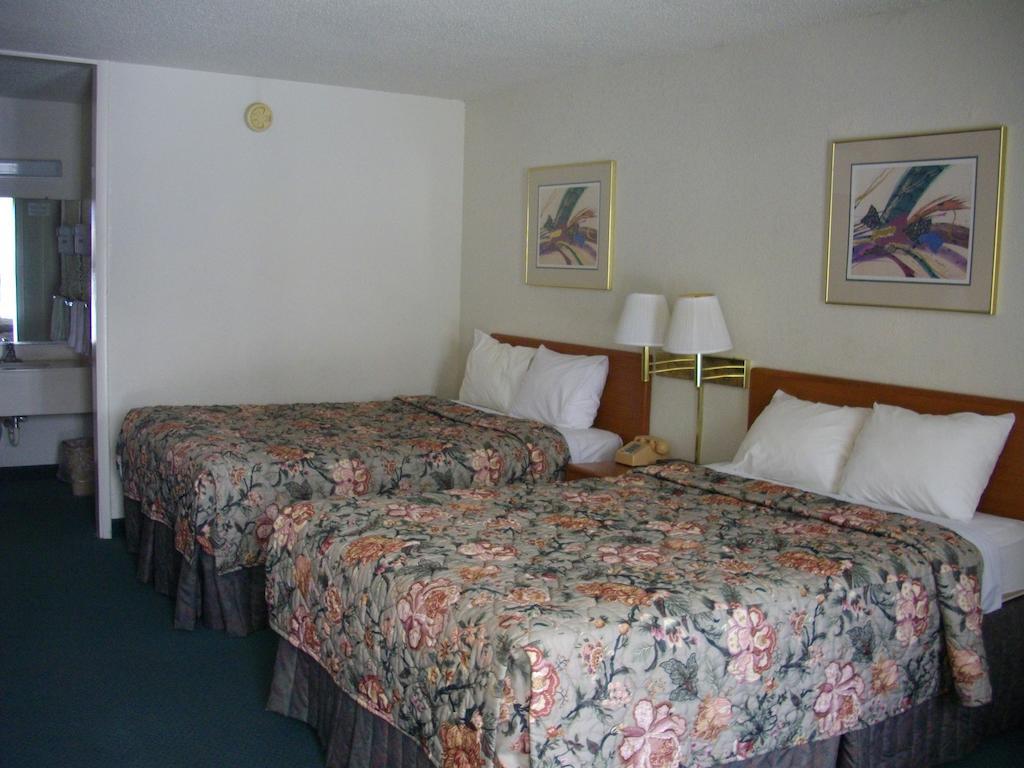 Macomb Inn ห้อง รูปภาพ
